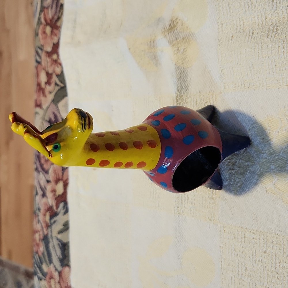 Victor Bonomo folk art napkin ring giraffe collectible tropical